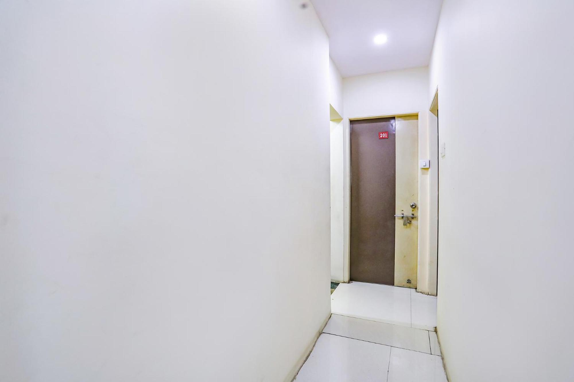 Fabhotel New Shraddha Inn - Nr Airport Colony Nágpur Kültér fotó